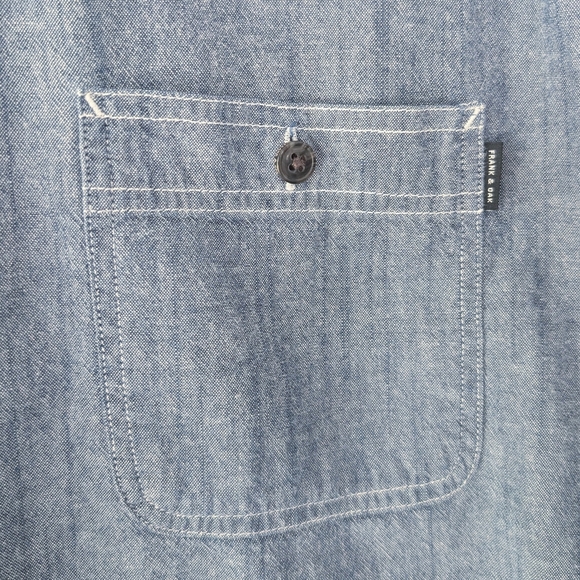 Frank & Oak Men's St-Viateur Blue Chambray Button-Down Shirt ~ Size Large - Picture 6 of 9